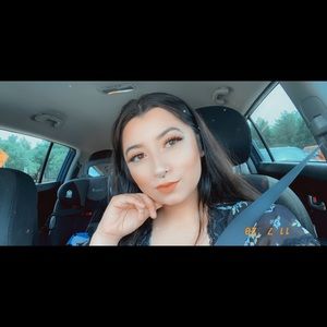 Meet your Posher, Yulisa